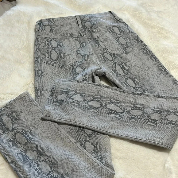 Joe’s Snake Skin Jeans - Picture 4 of 7